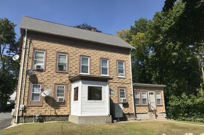 19 Division St