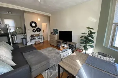 1665 Commonwealth Ave #18