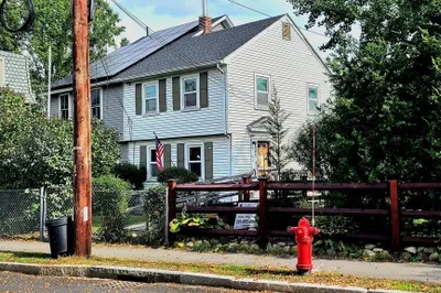 91 Sunnyside Ave