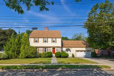 152 Lincoln Street 1