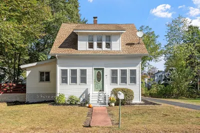 44 Hamlin St
