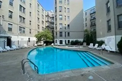 374 Chestnut Hill Ave #4 1