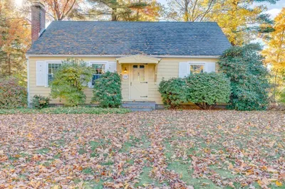 33 Knollwood Dr