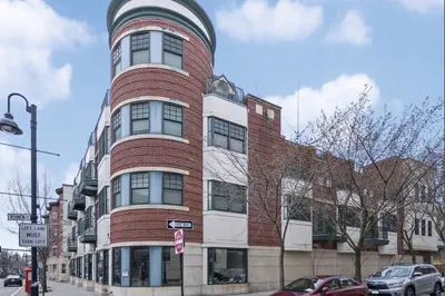 10 Vernon St #305 1
