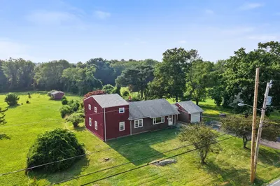 225 Cushman Rd 1