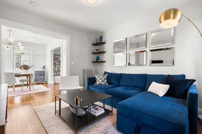 281 Belgrade Ave #2