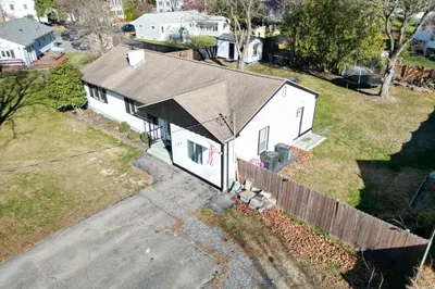 153 Maple St 1