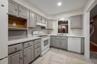 41 Foundry St #12-3