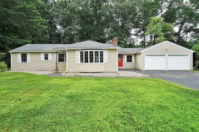 20 Devonshire Dr