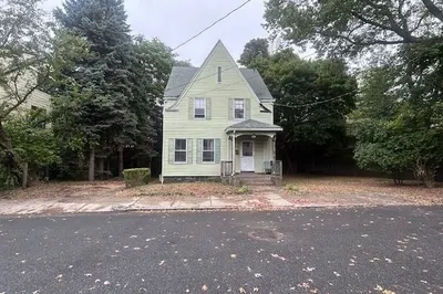 68 Hopedale St 1