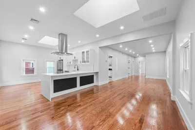 11 Ashmont St 1