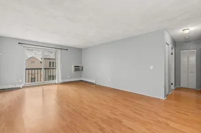 245 Sea St #16