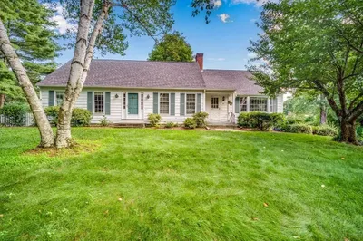 43 Hilltop Rd 1