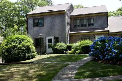 6 Round House Rd #6 1