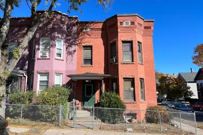 219 Suffolk Street 1
