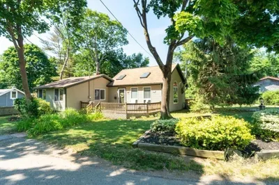 43 Bonnie Brier Cir 1