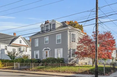 276 Pine Street 1