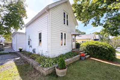 30 Walnut Avenue