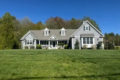 61 Oak Street 1