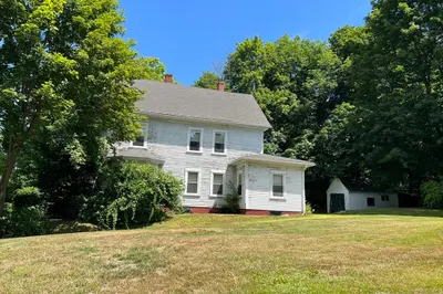 3 Carpenter Hill Rd