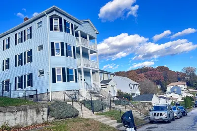 3 Bowker St 1