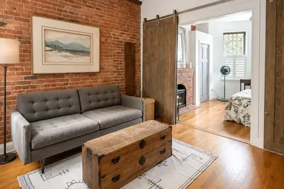 9 Albemarle St #2 1