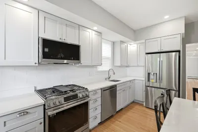 9 Hatch St #2 1