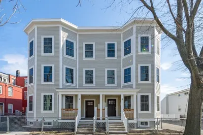 6 Rush St #3