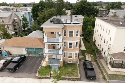 27-29 Boxford St 1