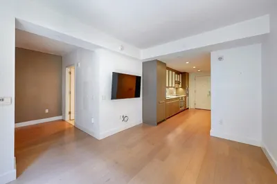 100 Lovejoy Wharf #5Q 1