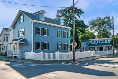 18-20 School St #1