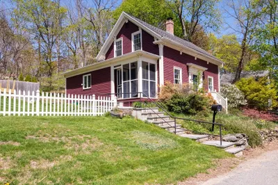 2 Sawyer St