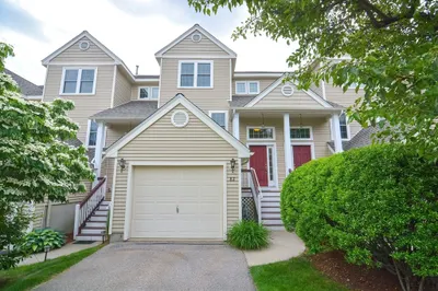 82 Lordvale Blvd #82 1