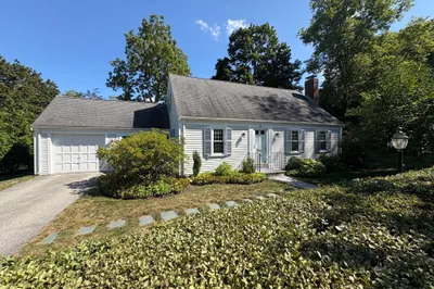 4 Home Meadows Ln 1