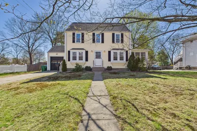 35 Carroll Ave