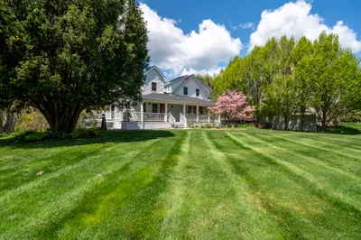 229 Parkerville Rd 1