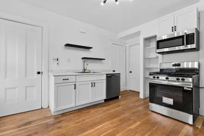166 Elliot St #2 1