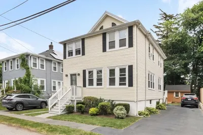 27 Saint Agatha Rd