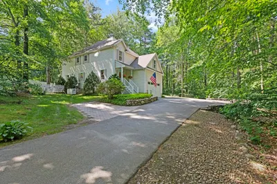 37 Village Woods Road 1