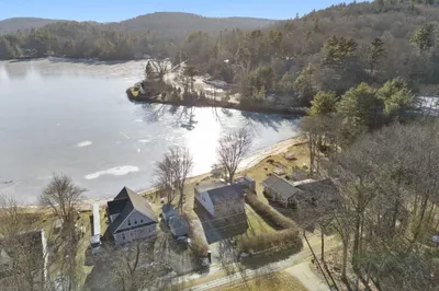 8 Lakeshore Dr 1