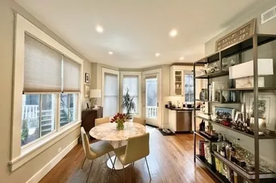 4 Brattle Cir #4