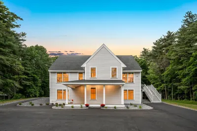 427 Middle Rd 1