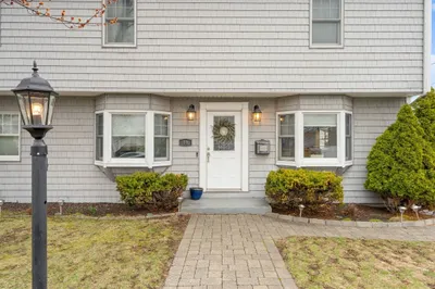 11 Lawson Ave