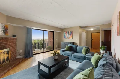 390 Broadway #51 1