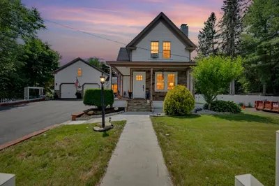 304 Wanoosnoc Rd 1