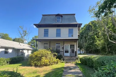 40 Warren Ave 1