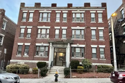 47 Park Vale Ave #11
