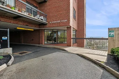 12 Chancery Court #207 1
