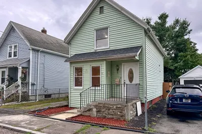 16 Miller Pl 1