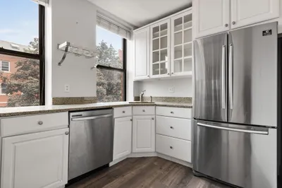 30 Main St #12 1